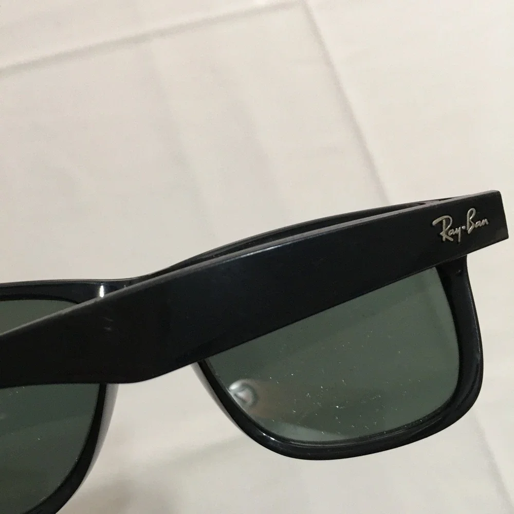 Ray-Ban Justin Sunglasses Unisex Medium Black Square Frame